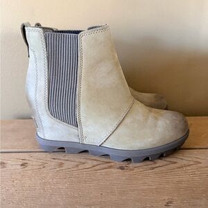 Sorel Wedge Joan of Arctic Chelsea Wedge Boot Size 7